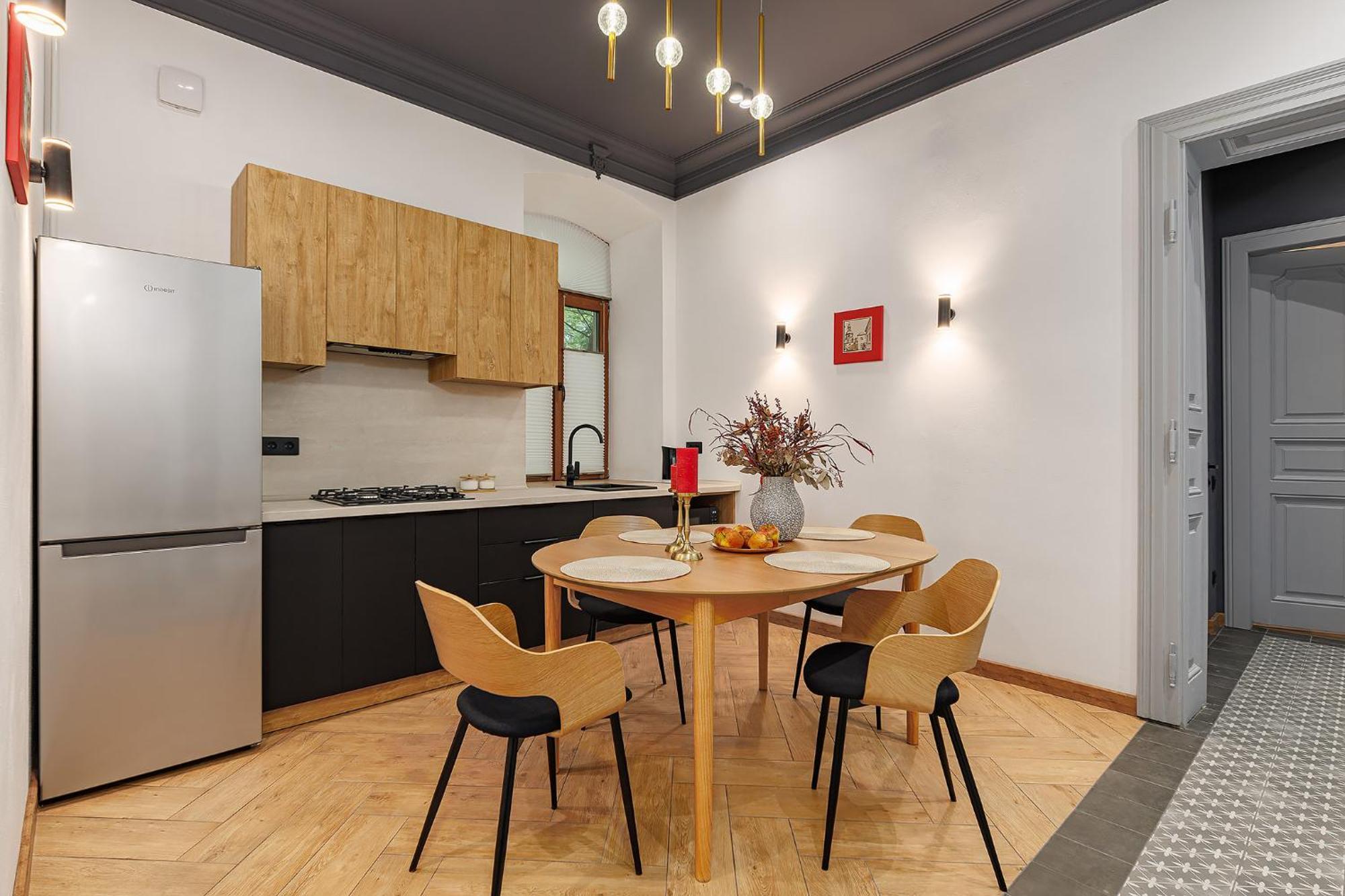Grand Apartment Lviv Extérieur photo